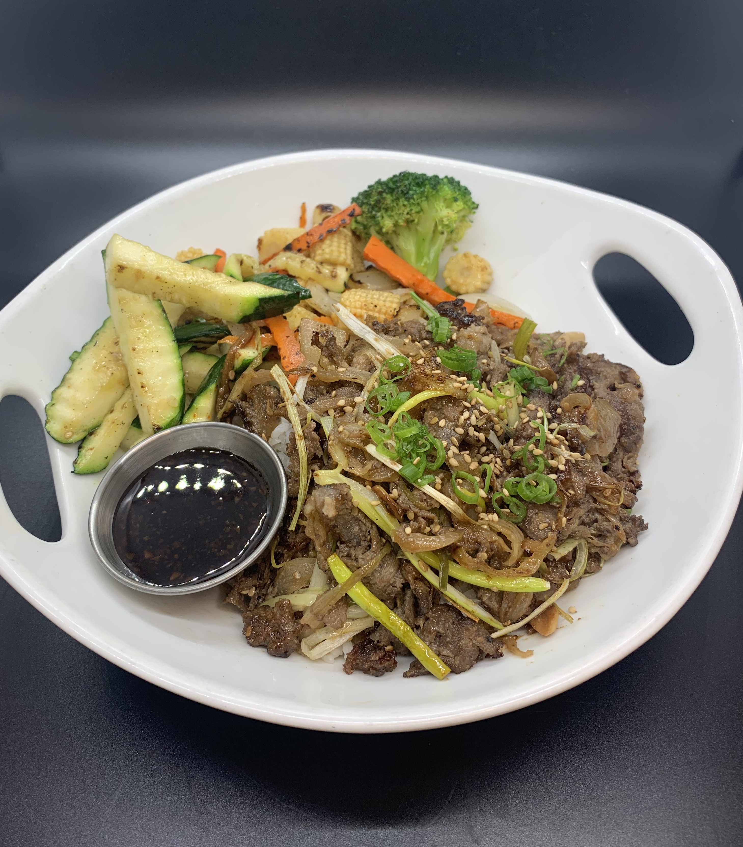 Order Beef Bulgogi Rice Bowl food online from House Of Pong store, Claremont on bringmethat.com