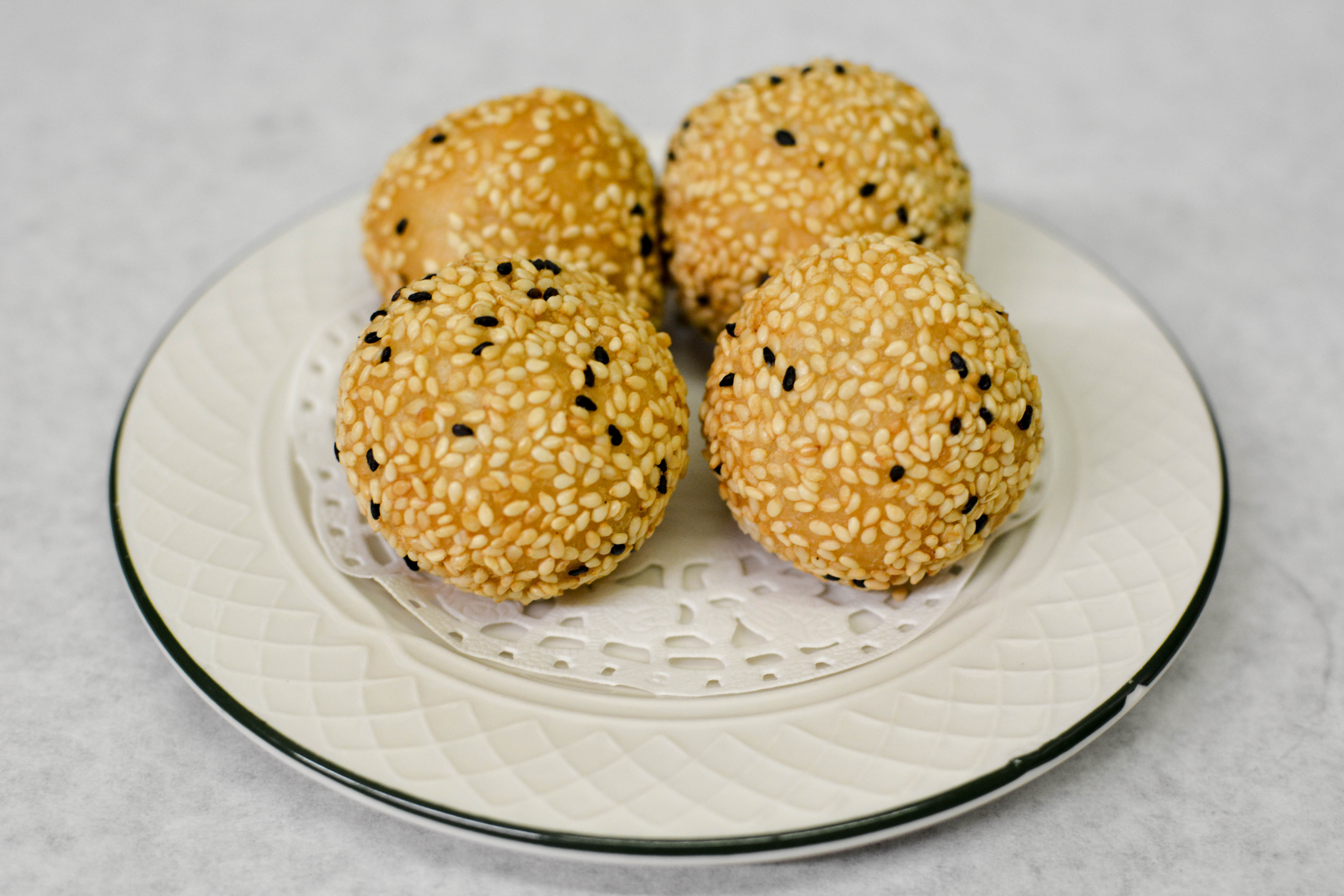 Order 262. Sesame Ball with Red Bean Paste 红豆沙芝麻球 food online from Jade Palace store, Louisville on bringmethat.com