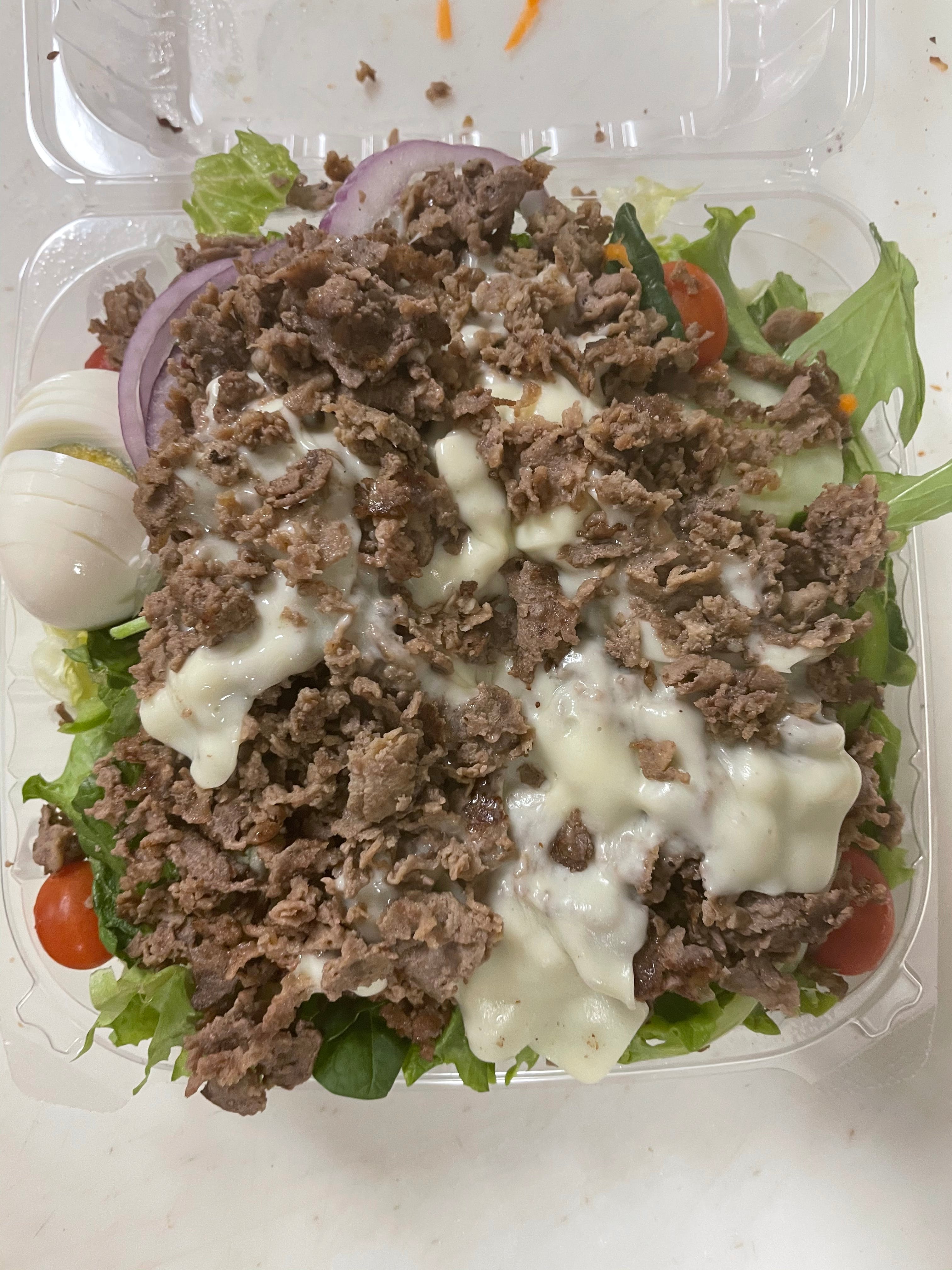 Order Beef Cheesesteak Salad - Large food online from Amici Vicinato store, Lafayette Hill on bringmethat.com