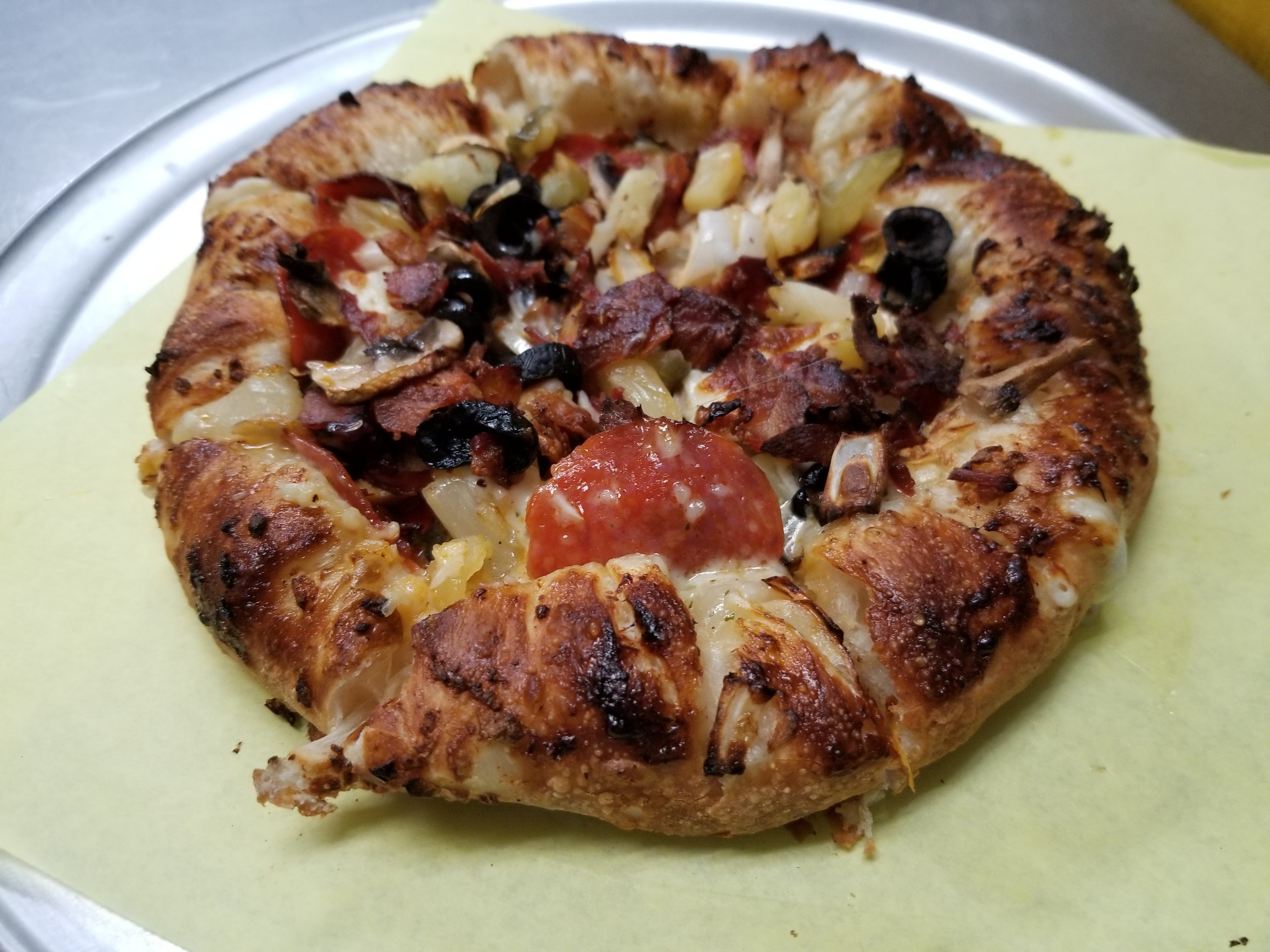 Order BBQ Chicken Pizza - Small food online from Thai Curry Pizza By Dean store, Long Beach on bringmethat.com