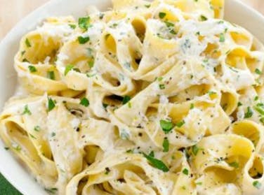 Order Pasta with Alfredo Sauce - Pasta food online from Mario The Baker store, Miami on bringmethat.com