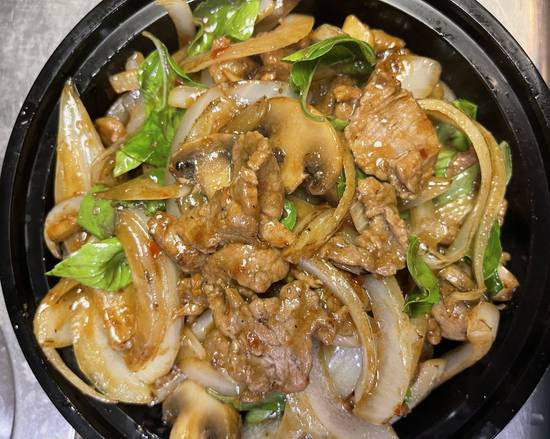 Order Spicy Basil Beef  food online from Asian Wok store, Alexandria on bringmethat.com
