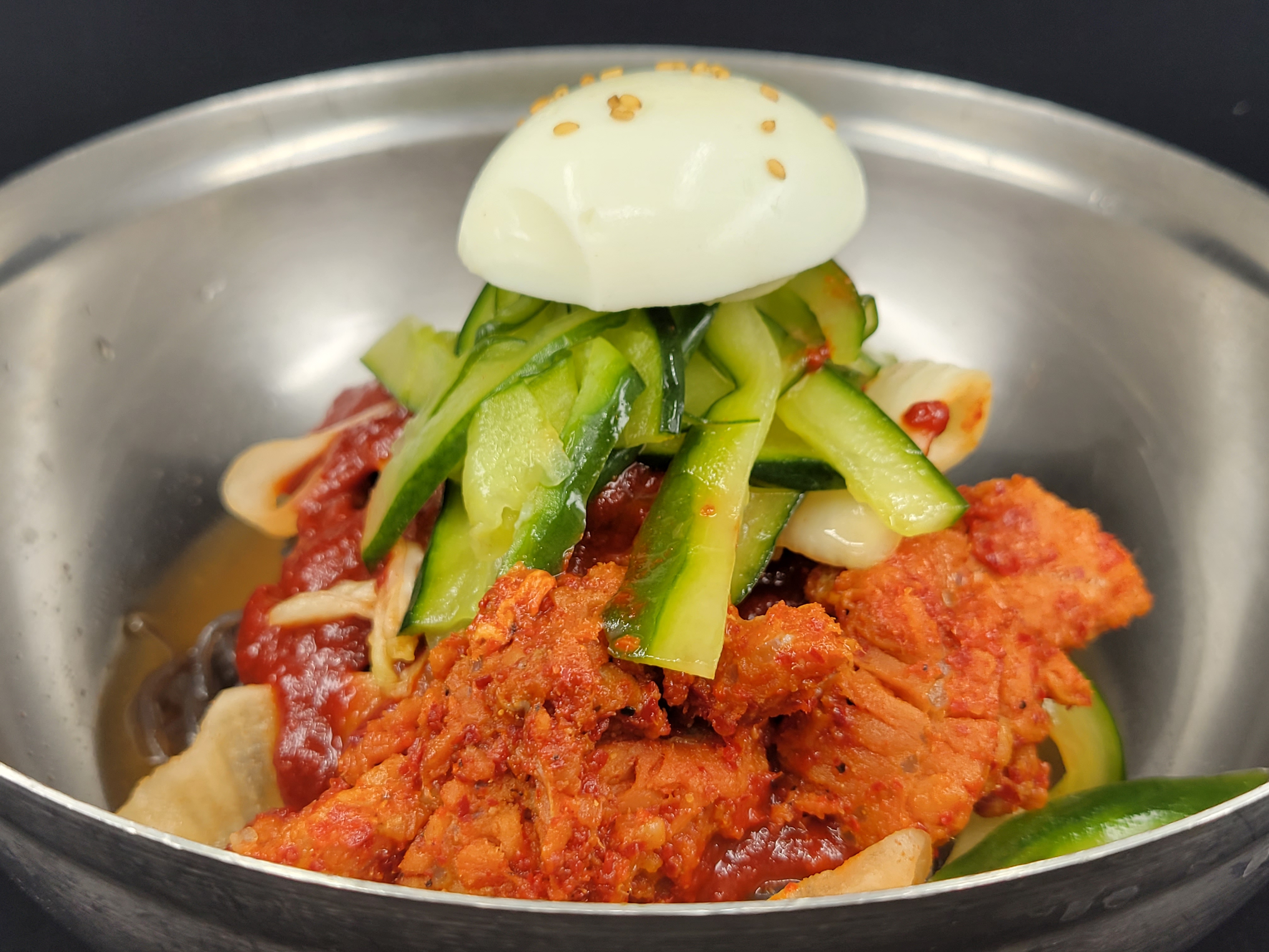 Order A16.️Spicy Cold Noodle with Raw Fish Topping / 회냉면 food online from Food Avenue store, Ridgefield on bringmethat.com