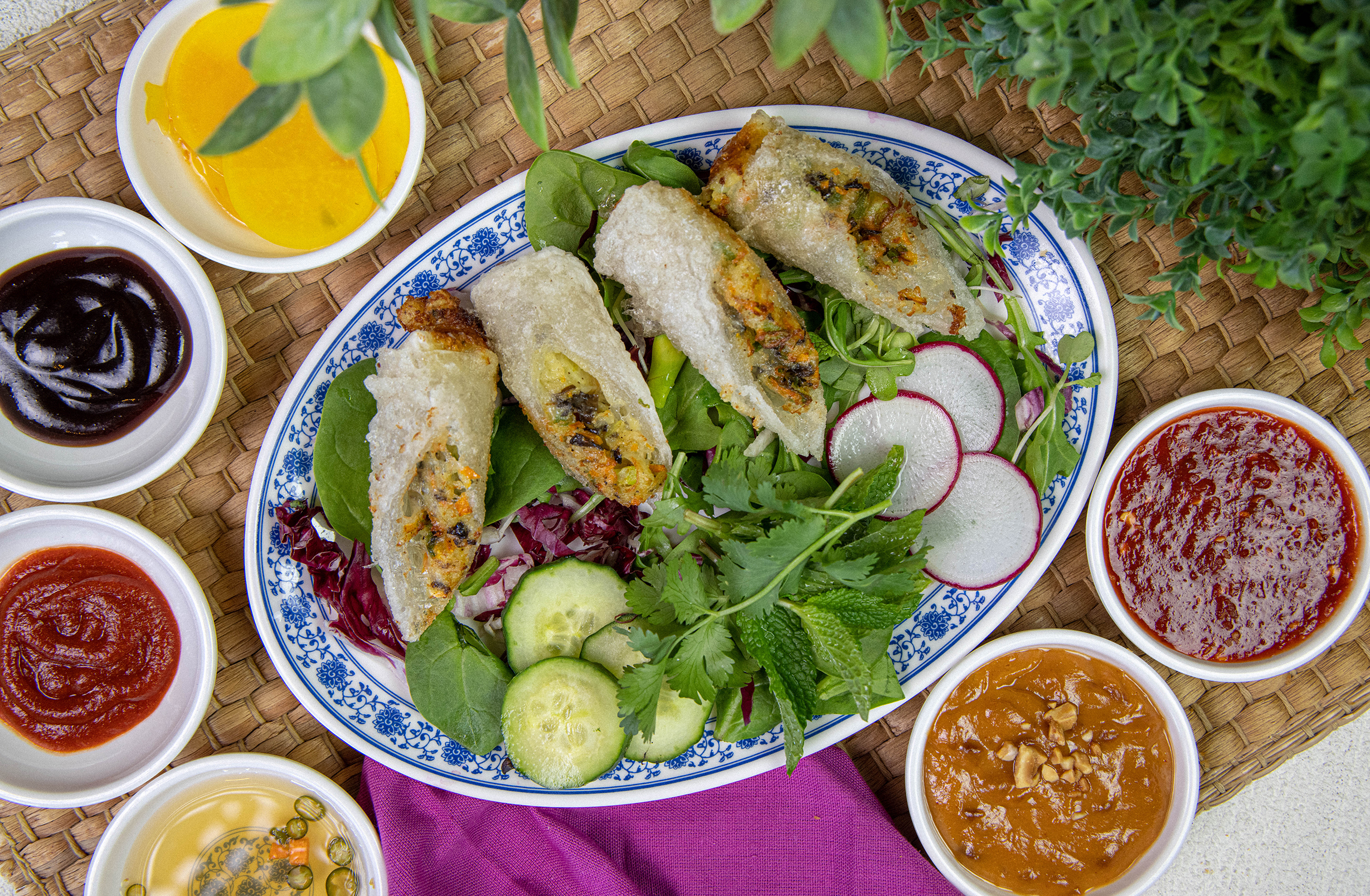 Order A3. Crispy Vegetable Spring Roll food online from Pho 420 Saigon store, Palisades Park on bringmethat.com
