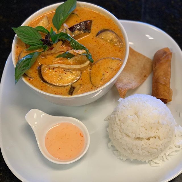 Order Thai Curry Lunch Special food online from Basil 'n Lime store, Las Vegas on bringmethat.com