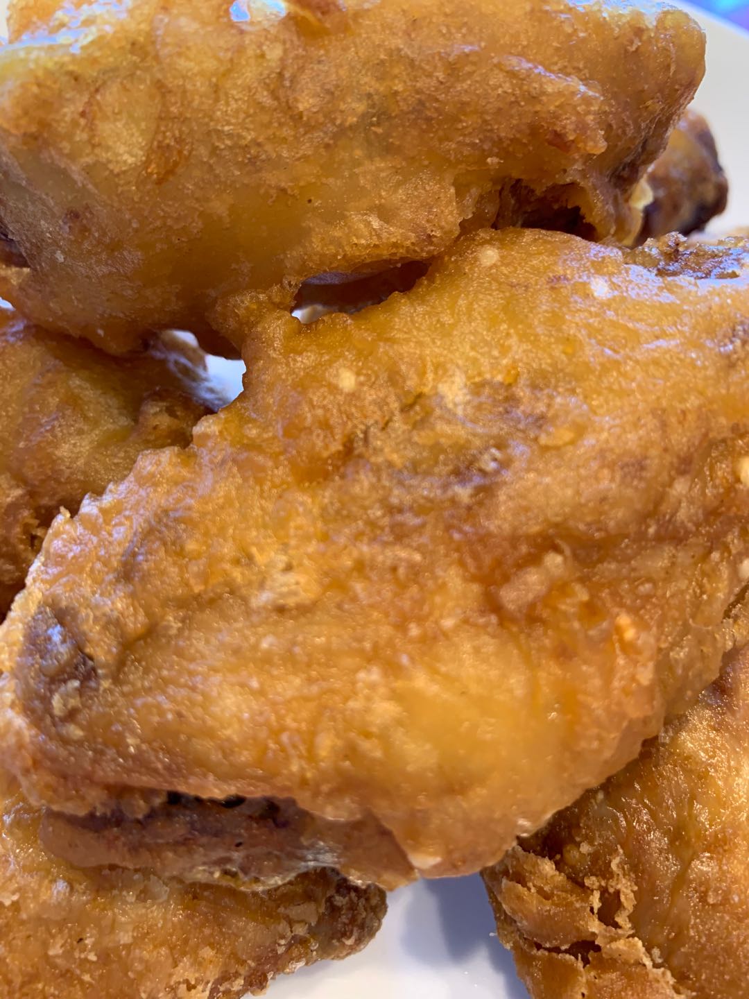 Order 63. Deep Fried Chicken Wings food online from Yang Chow Restaurant store, Oakland on bringmethat.com