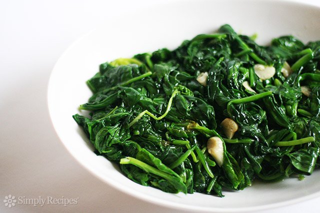 Order Spinach with Garlic and Oil food online from Scala Pizza store, Mount Vernon on bringmethat.com