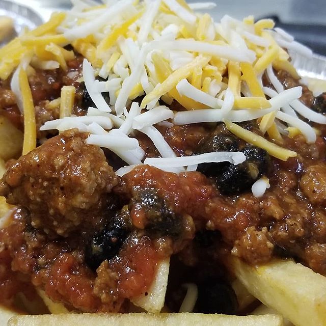 Order Chili Cheese Island Heights Fries food online from Wings And Things store, Toms River on bringmethat.com