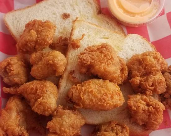 Order Fried Alligator Meal food online from Smokey Dunks store, Topeka on bringmethat.com
