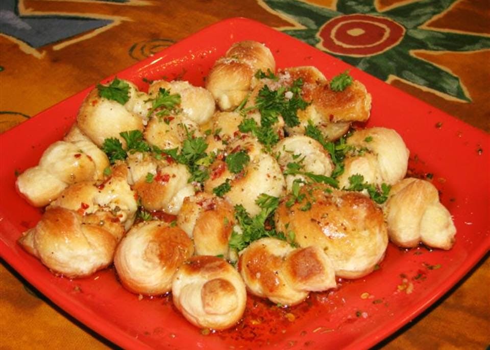Order Garlic Knots - 12 Pieces food online from Elizabeths Pizza store, High Point on bringmethat.com