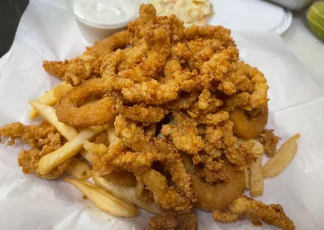 Order Clam Strips - Seafood Entrees food online from Saybrook Pizza & Restaurant store, Old Saybrook on bringmethat.com