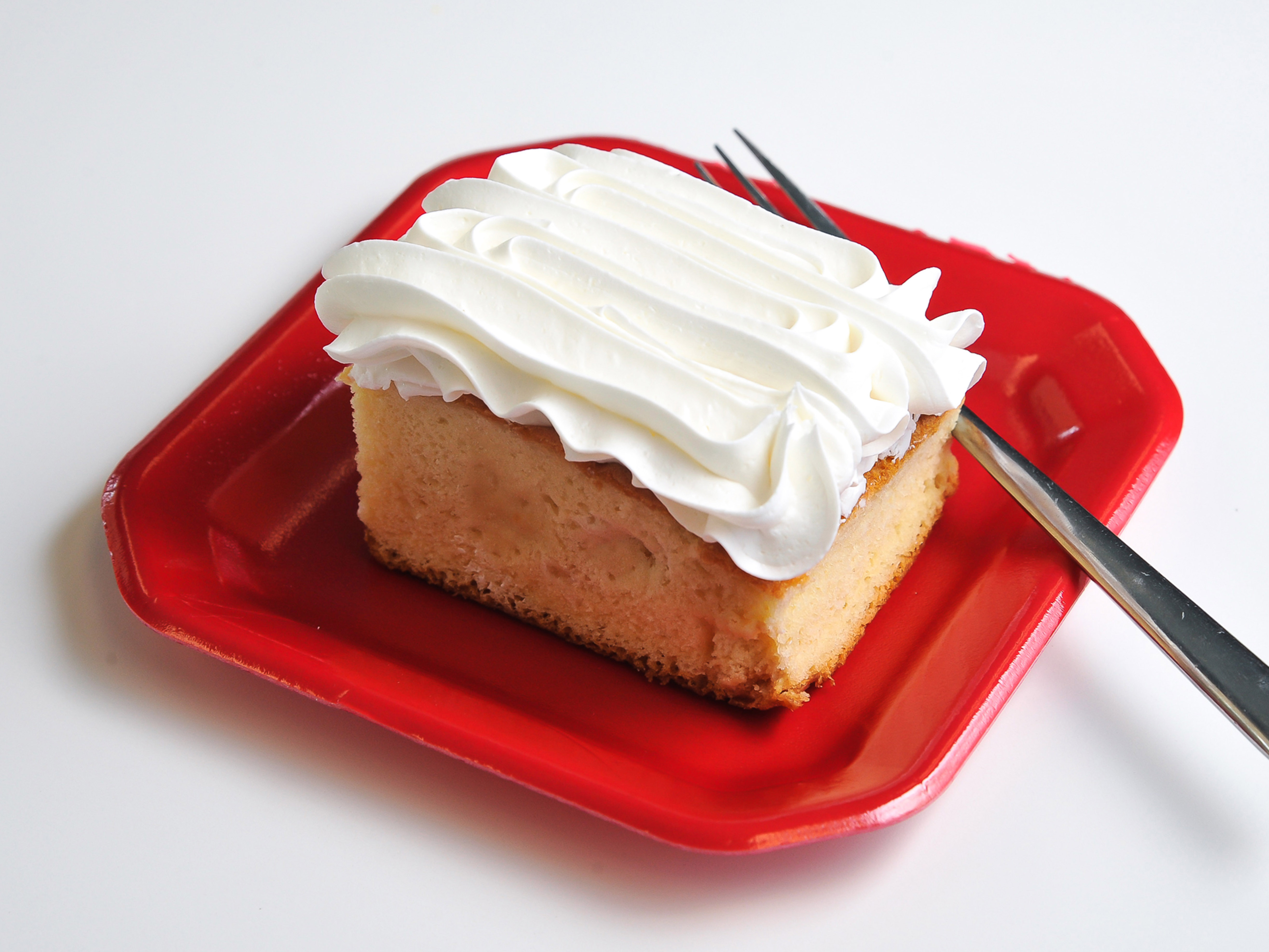 Order Vanilla Cake Slice food online from Elf Cakery store, Stockbridge on bringmethat.com