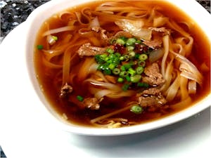 Order Beef Noodle Soup food online from Chai Yo Thai Cuisine store, Riverview on bringmethat.com