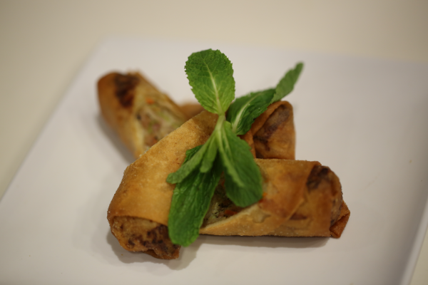 Order Vegetarian Egg Rolls food online from Big Bites Vietnamese Eatery store, Mountain View on bringmethat.com