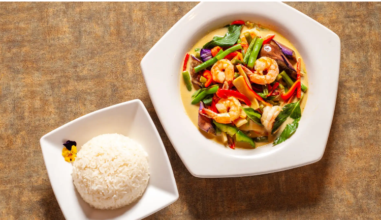 Order E10. Green Curry Gang Kiew Wan Dinner food online from Soybean Asian Grille store, Wilmington on bringmethat.com