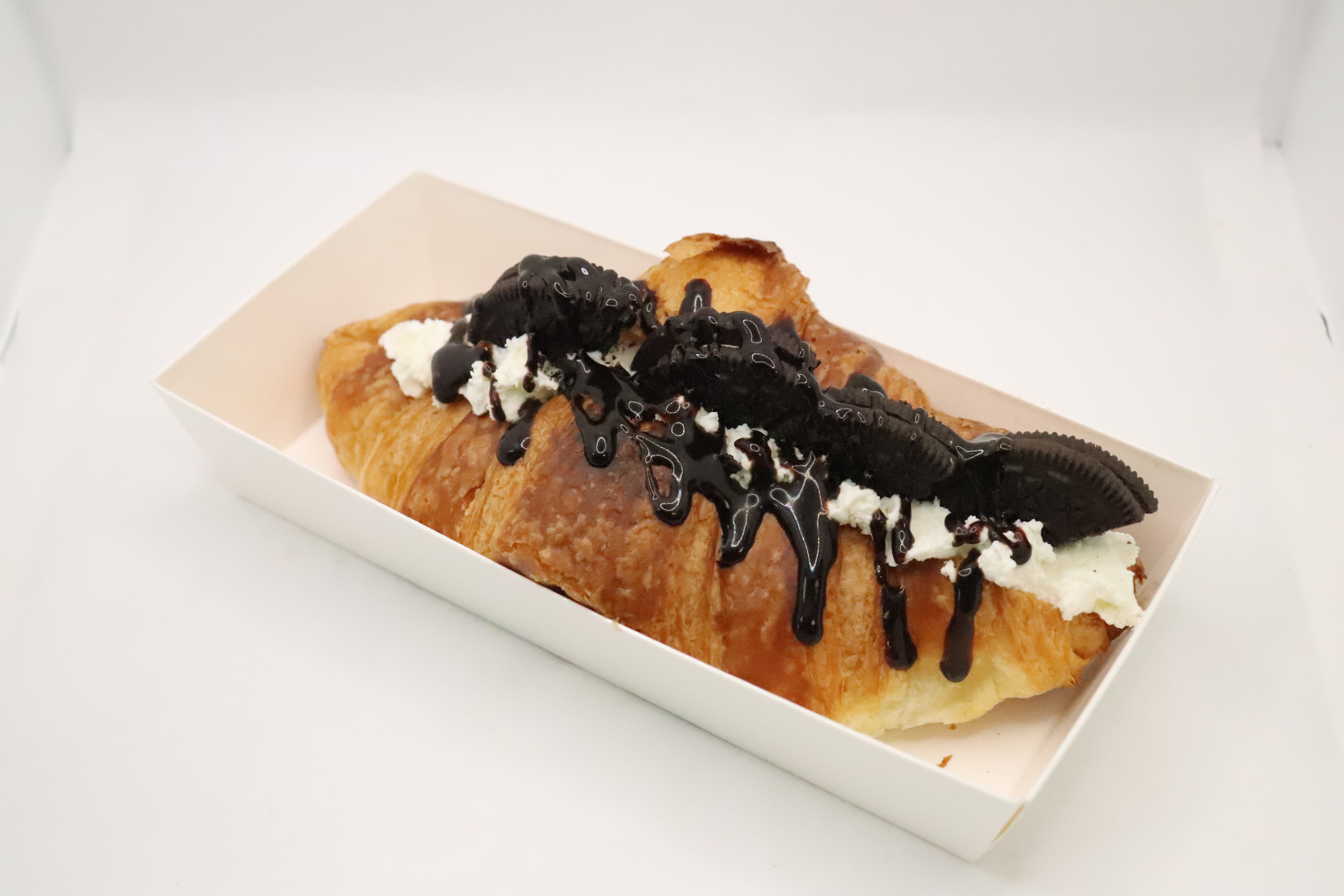 Order Oreo Sandwich food online from Coco Rolls store, Crystal Lake on bringmethat.com