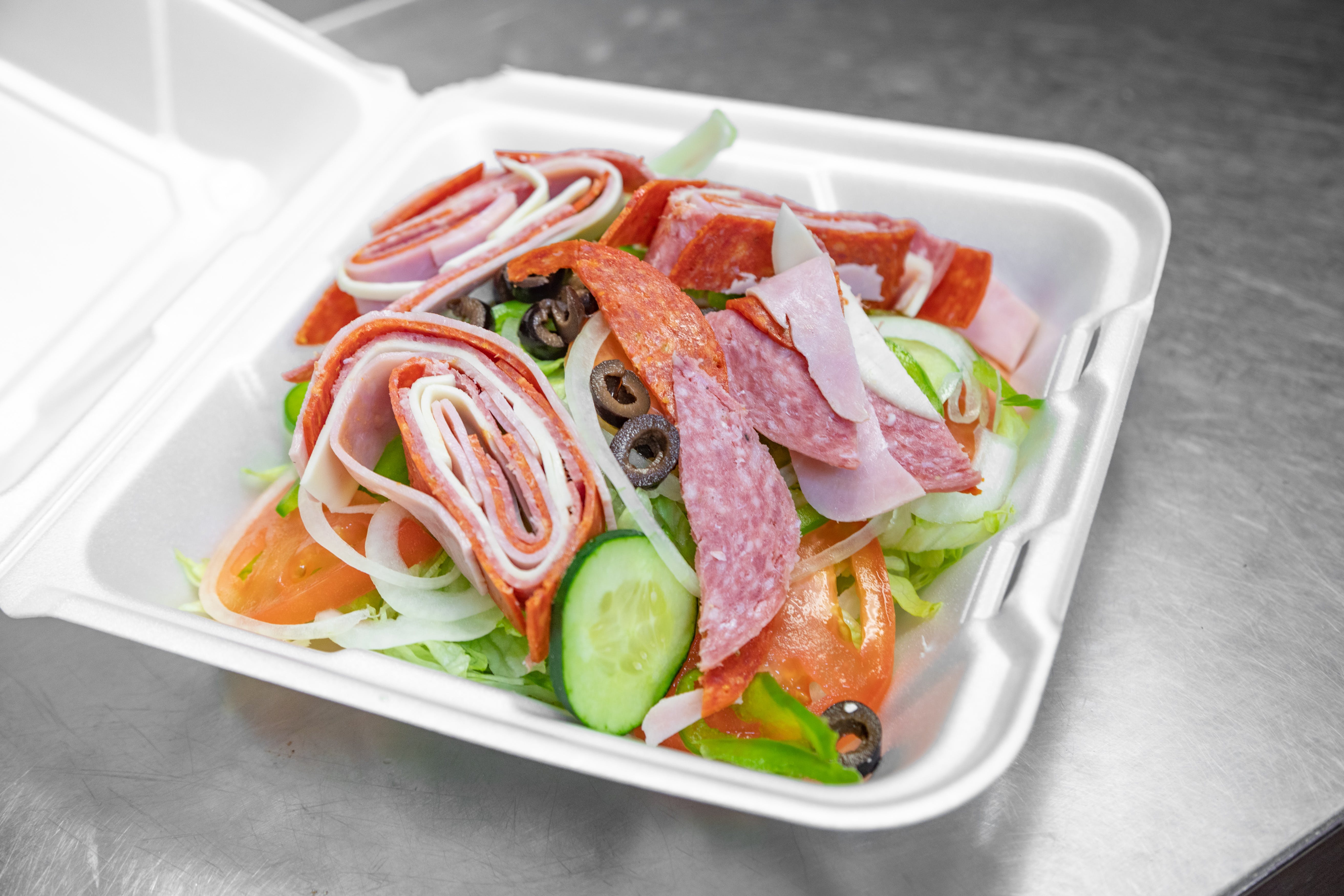 Order Chef Salad - Salad food online from Campus Pizza store, Hartford on bringmethat.com