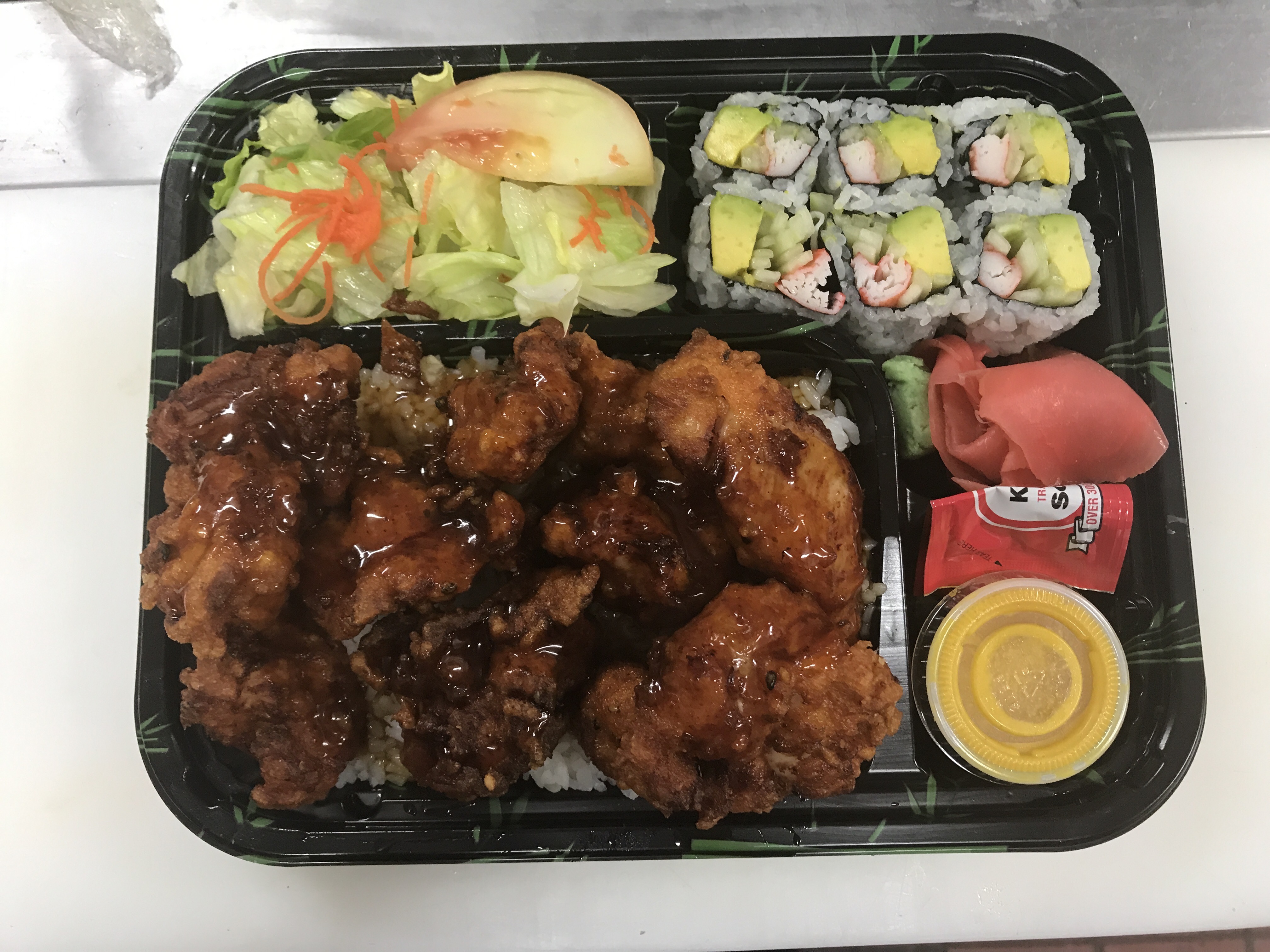 Order 5. Toyko Fried Chicken and California Roll Combo food online from Aburi sushi bar store, Brooklyn on bringmethat.com
