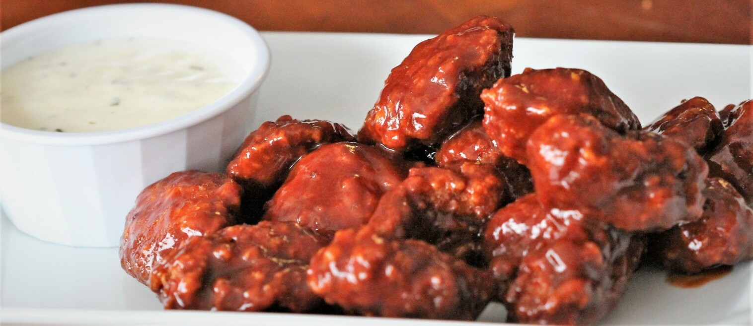 Order Boneless wings food online from Guys Pizza Co. store, Euclid on bringmethat.com