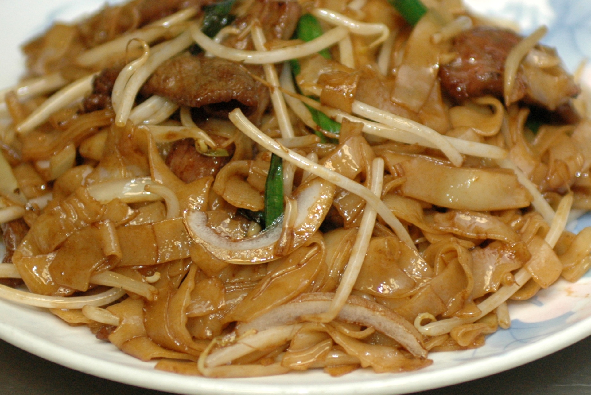 Order Beef Chow Fun food online from Asian Pearl store, Richmond on bringmethat.com