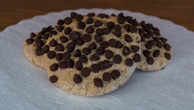 Order Peanut Butter Chocolate Chip Cookie food online from Quality Bakery store, Gulfport on bringmethat.com