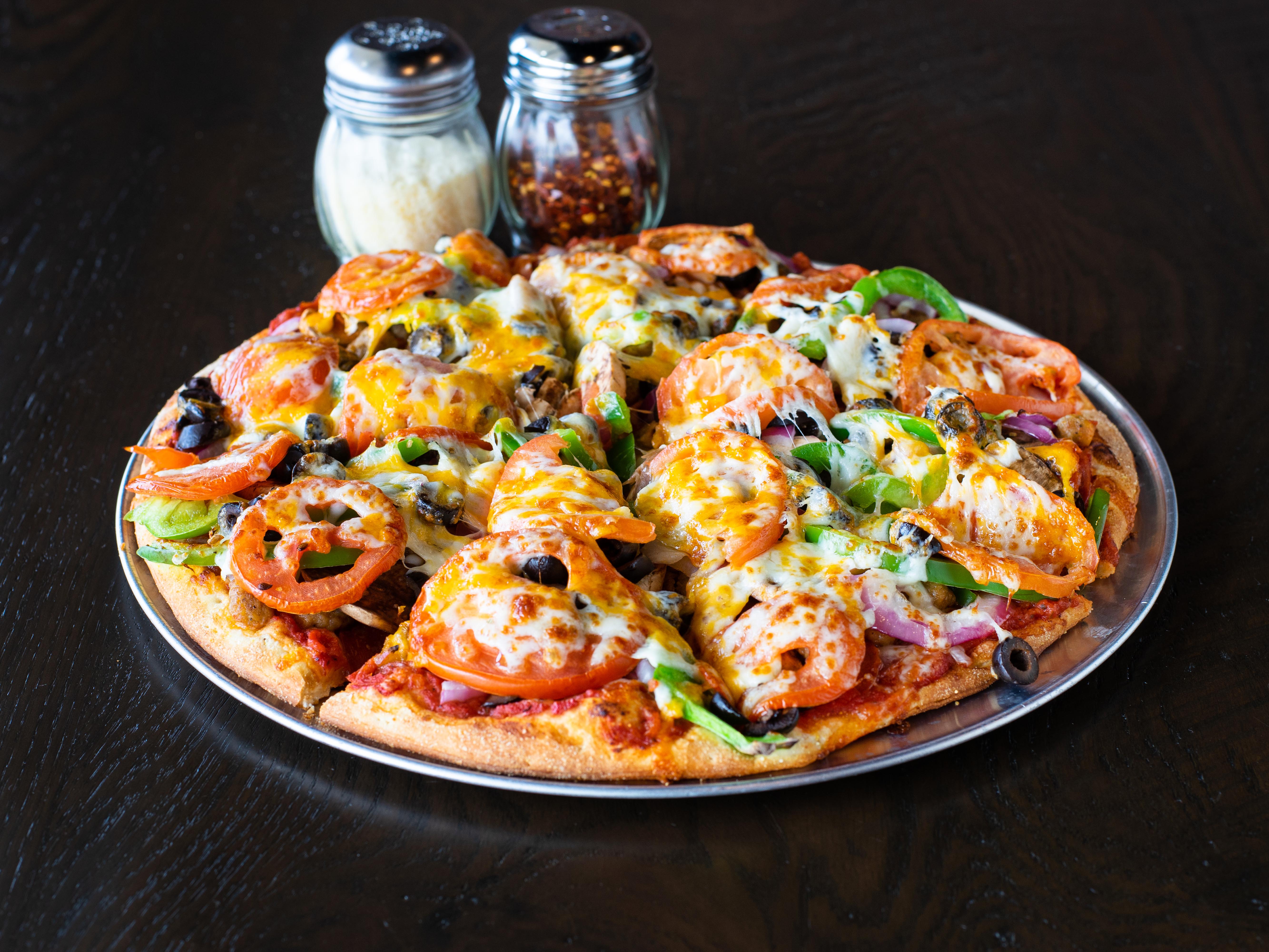 Order Yard Sale Pizza food online from Extreme Pizza store, Mcallen on bringmethat.com