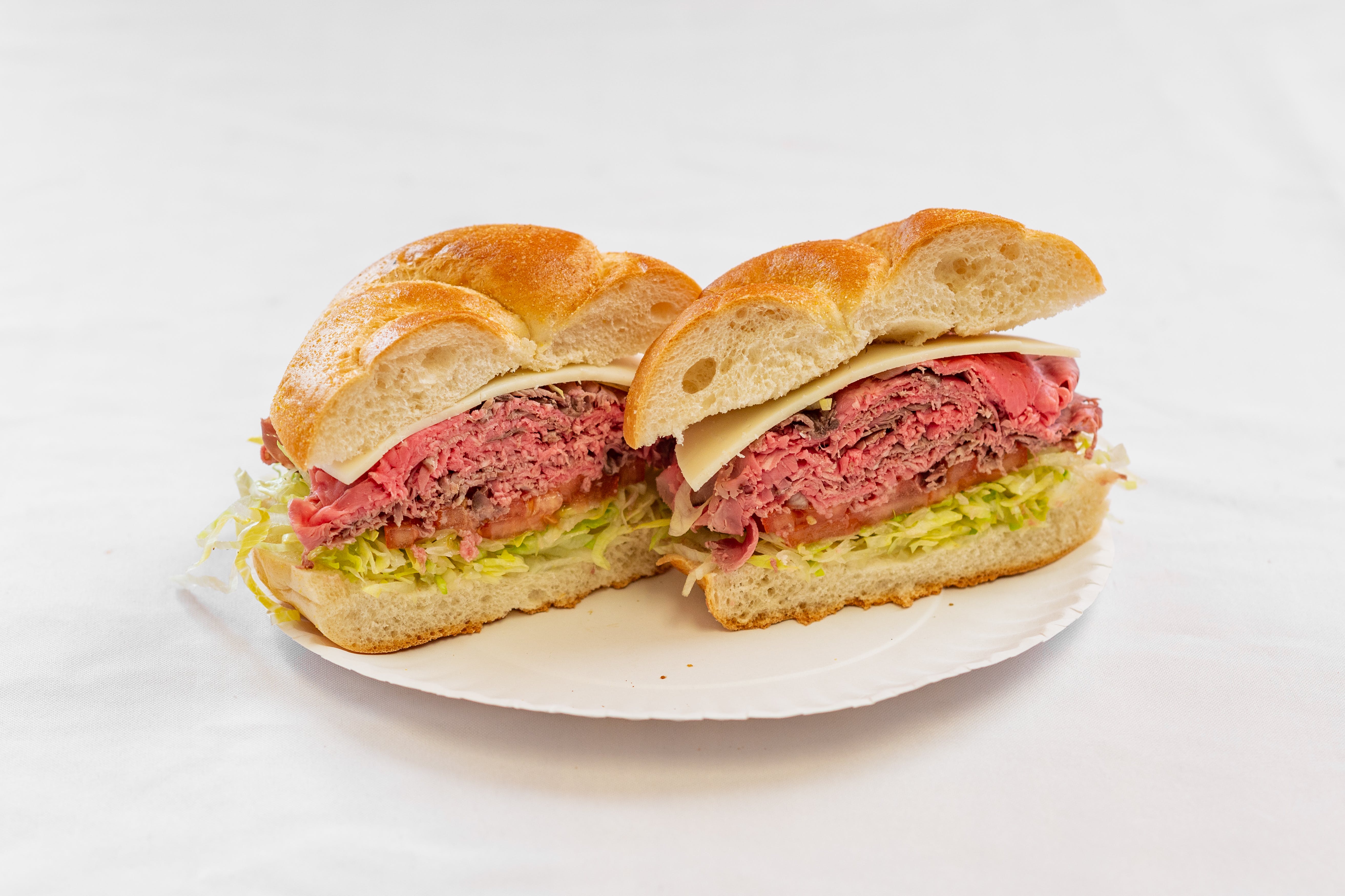 Order Roast Beef Sandwich - Sandwich food online from Lakeside Bagels Deli Pizza store, Kinnelon on bringmethat.com