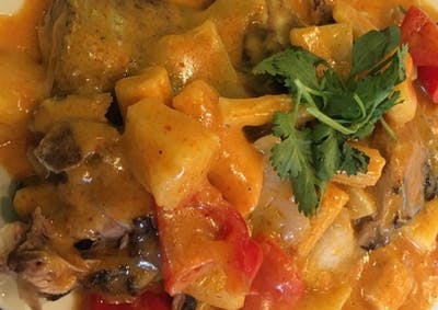 Order B3. Thai Red Curry Duck food online from Secret Recipe Asian Bistro store, Plano on bringmethat.com