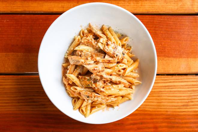Order Penne Vodka with Chicken  food online from Tommy Tavern + Tap store, Bridgewater Township on bringmethat.com