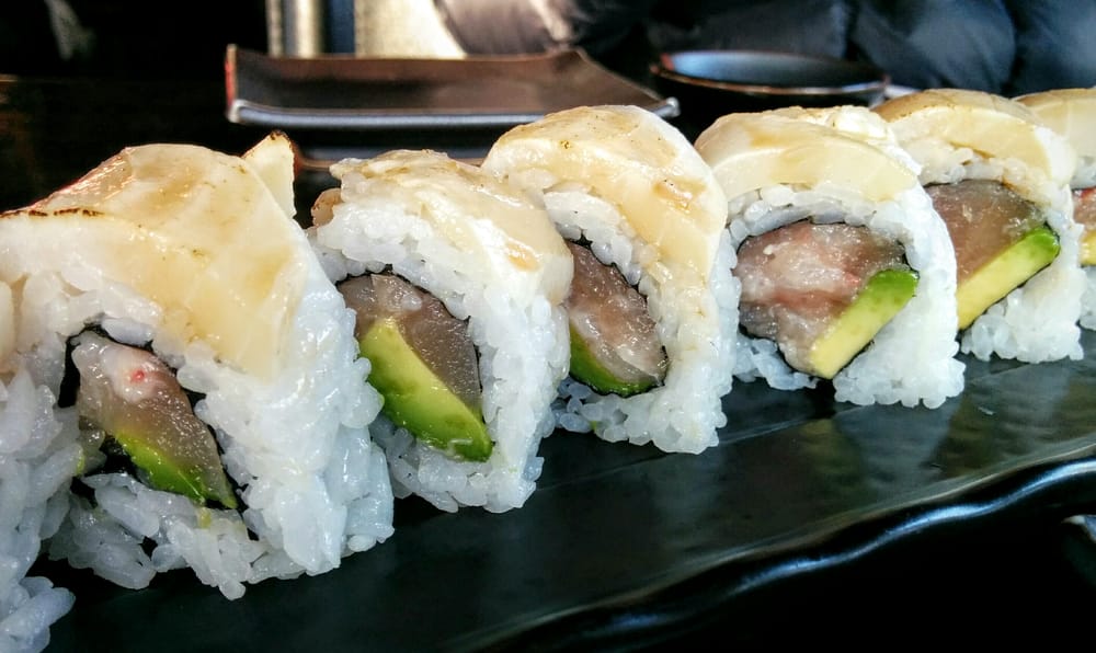 Order White Out Signature Roll food online from Kama Sushi store, San Francisco on bringmethat.com