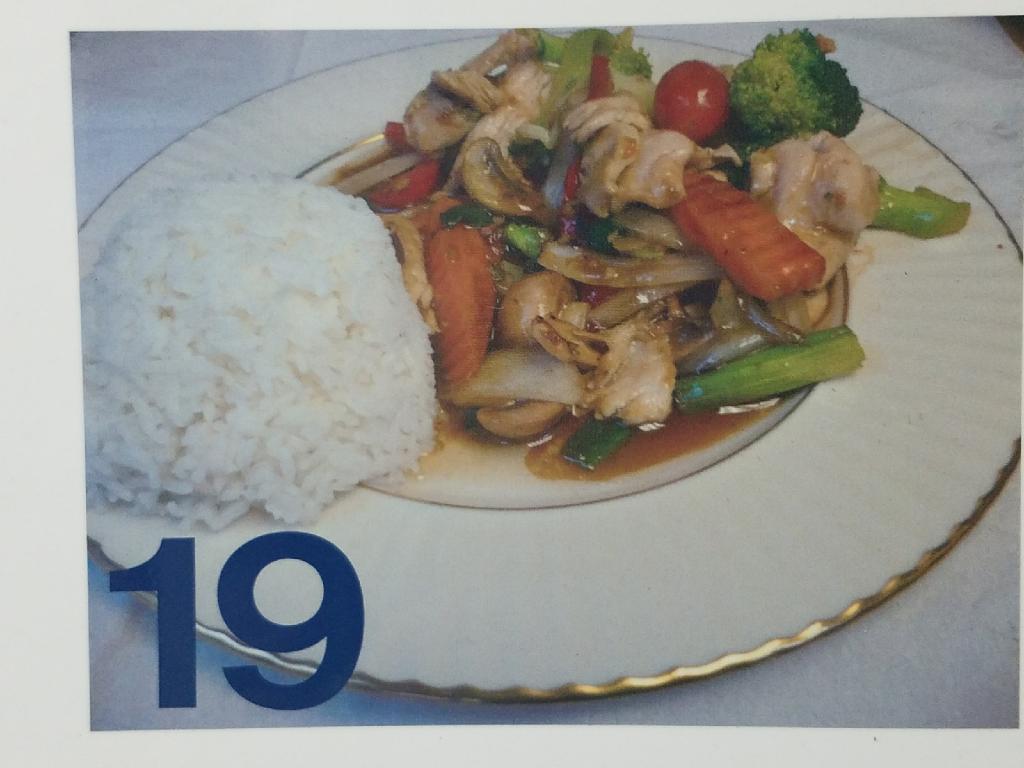 Order 19. Mix Veggie Lover food online from Thai Garden To Go store, Clackamas on bringmethat.com