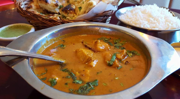 Order Madras Chicken Curry food online from The Curry House store, Humble on bringmethat.com