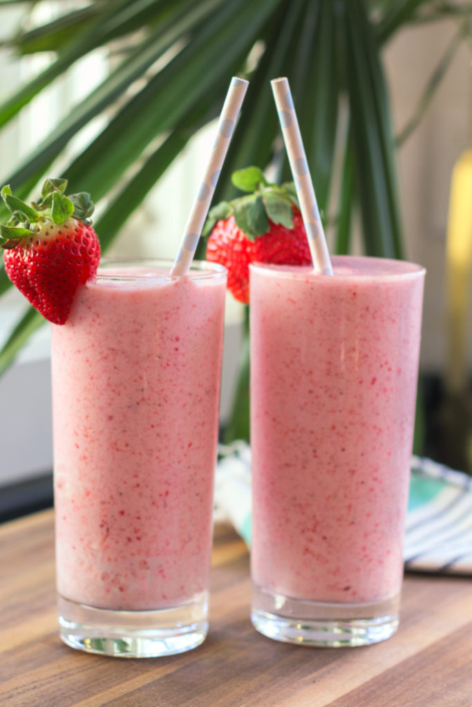 Order Strawberry Milkshake food online from Shimla Peppers store, Naperville on bringmethat.com