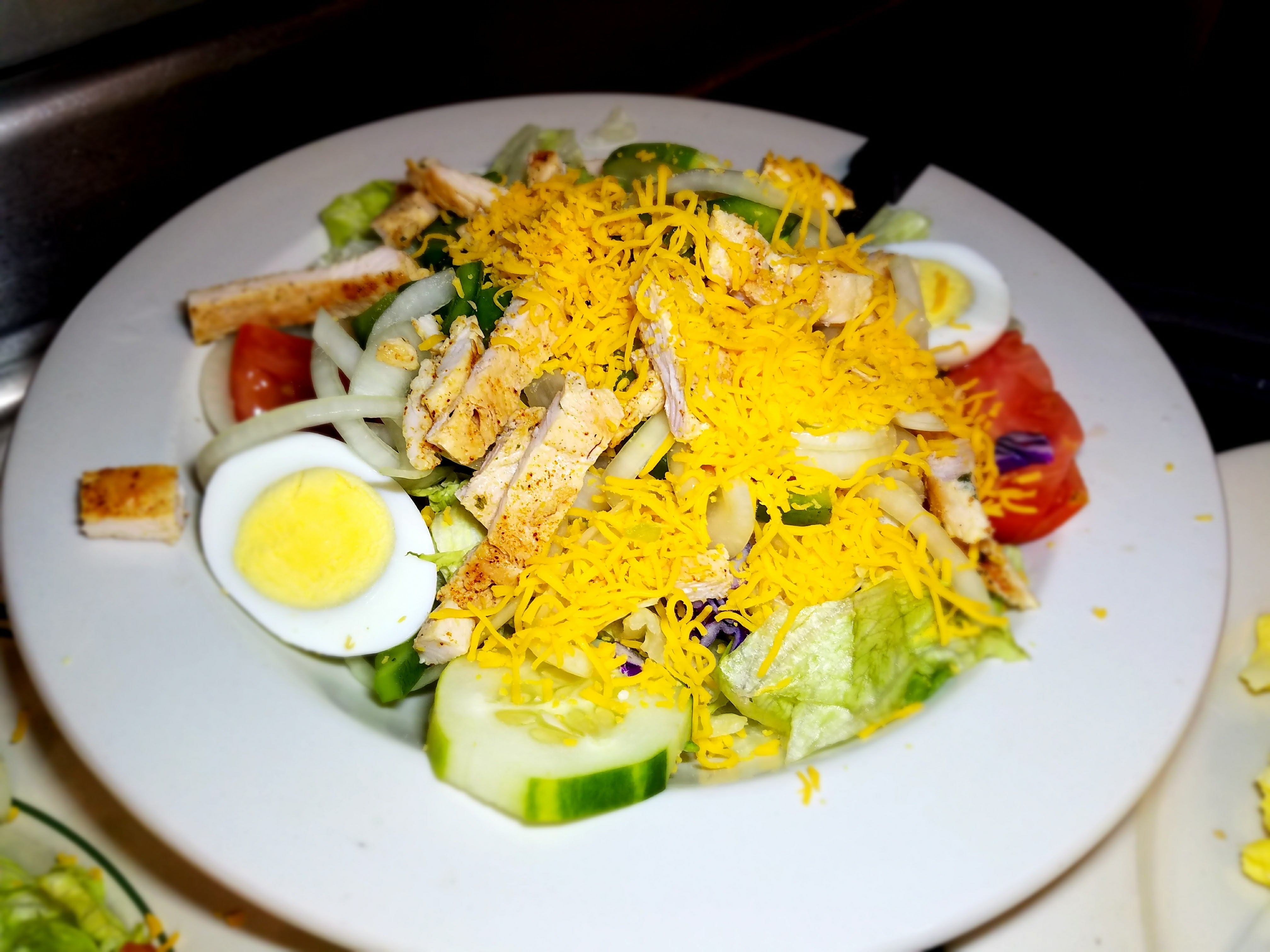 Order Grilled Chicken Salad food online from Diamonds Family Restaurant store, Decatur on bringmethat.com