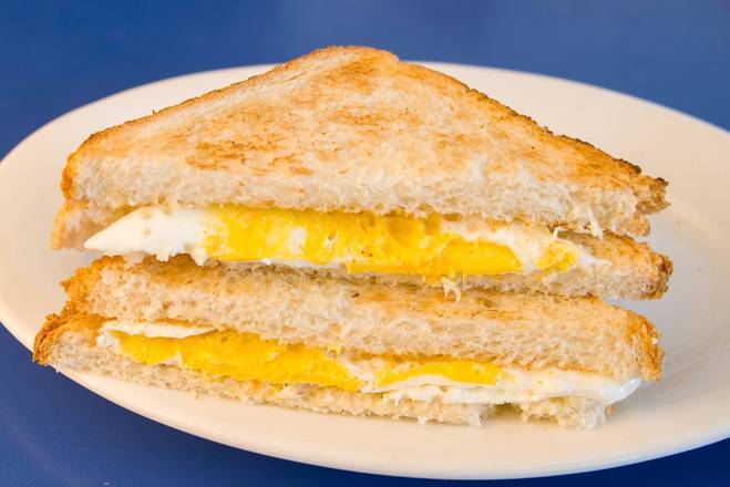 Order Egg Sandwich Sand food online from Bob & Edith Diner store, Lee on bringmethat.com