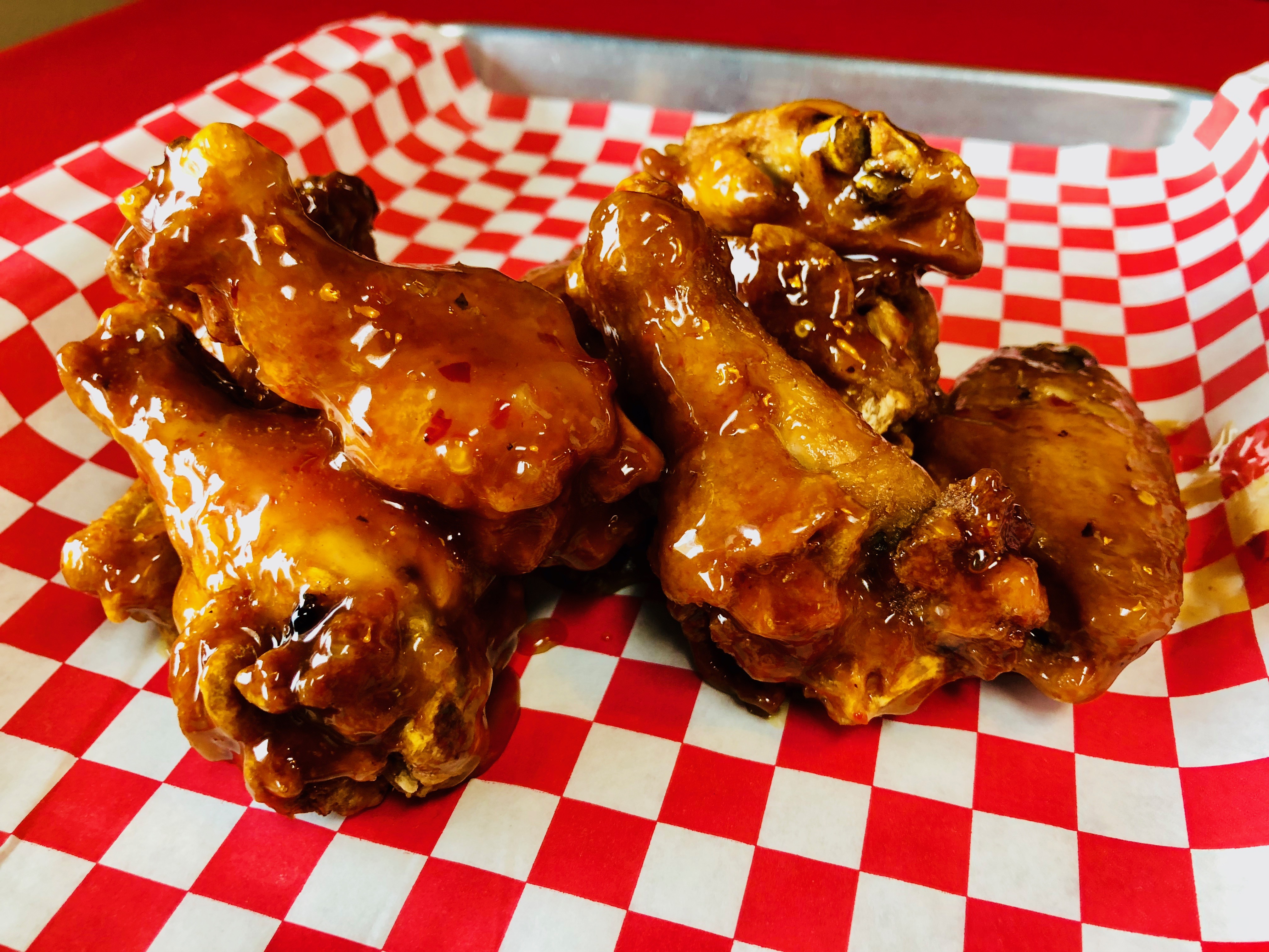 Order 8 Wings food online from Marco's Burgers & Fries store, Mission on bringmethat.com