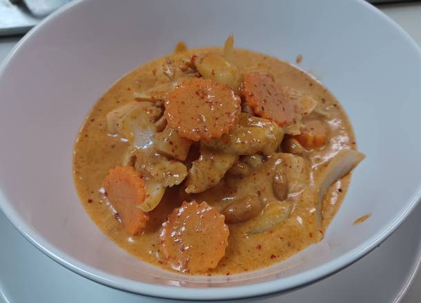 Order Massaman Curry food online from Tao Thai Hot store, San Antonio on bringmethat.com