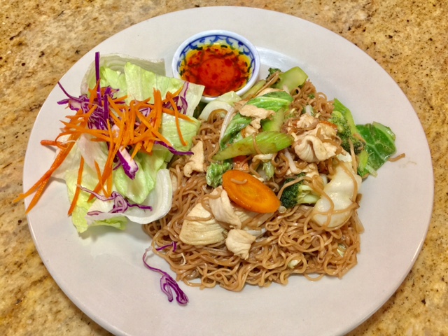 Order Chow Mein Dinner Special food online from Thai Eagle Rox store, Los Angeles on bringmethat.com
