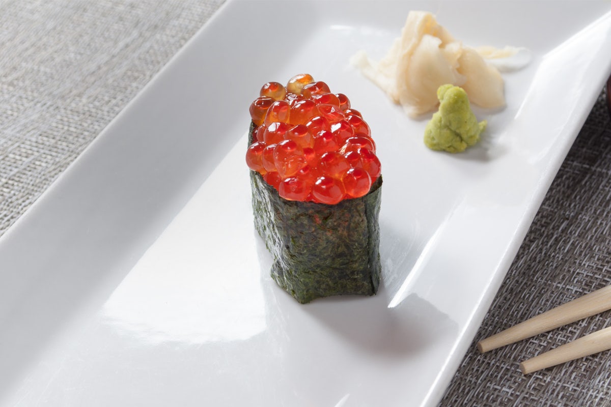 Order Salmon Roe Sushi food online from Izumi Japanese Steak House & Sushi Bar store, Windsor Locks on bringmethat.com