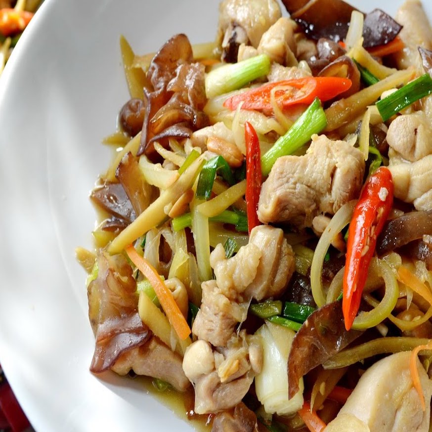 Order Wok Ginger food online from Chang Thai Kitchen store, Toms River on bringmethat.com