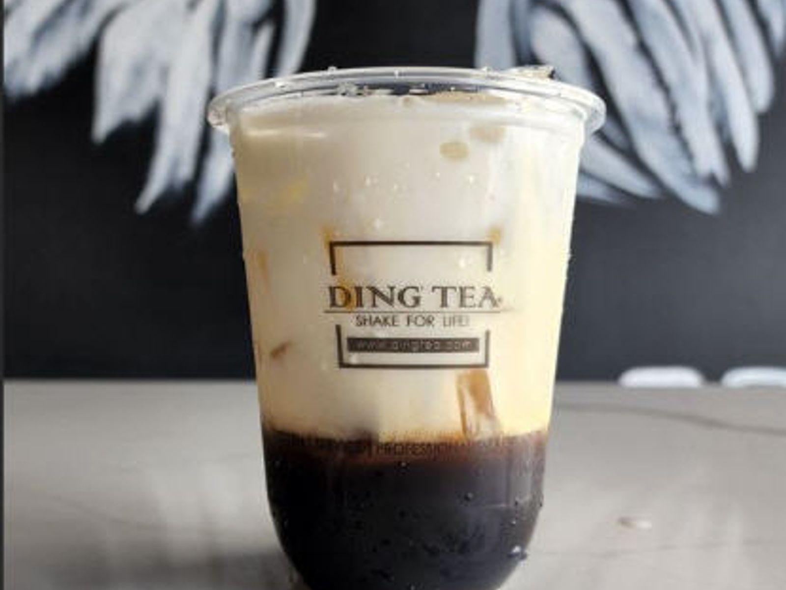 Order Brown Sugar Coffee Latte food online from Ding Tea Carson store, Carson on bringmethat.com