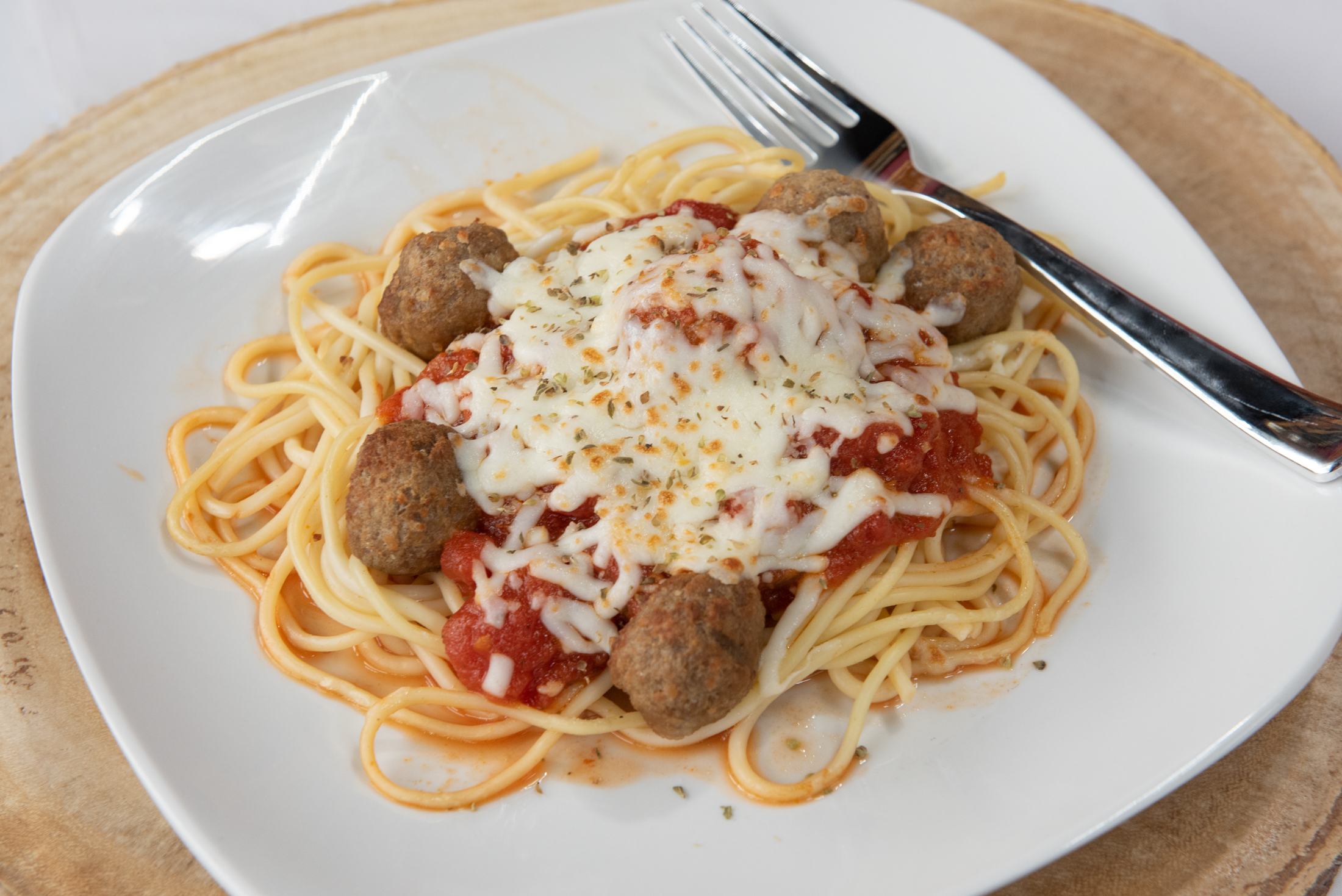 Order Lunch Spaghetti with Meatballs food online from Roma Pizza & Pasta store, Nashville on bringmethat.com