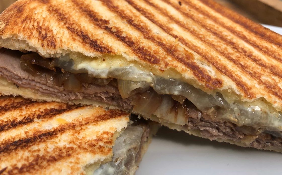Order Rockin' Roast Beef Panini food online from On The Go Smoothie Cafe store, Farmington on bringmethat.com