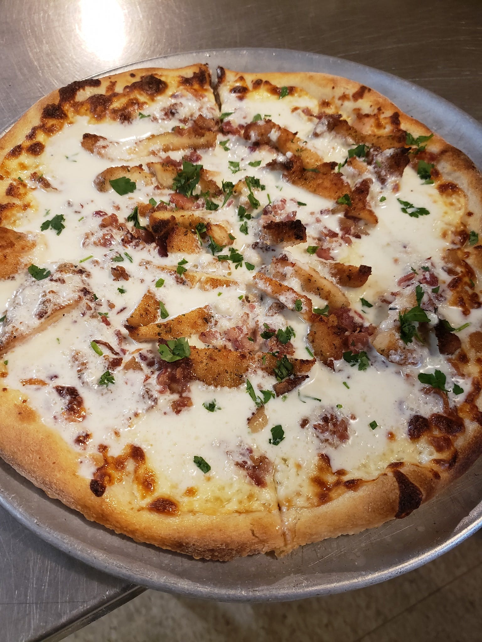 Order Chicken Bacon Ranch Pizza - 14'' food online from Emiliano's Pizza store, Poughkeepsie on bringmethat.com