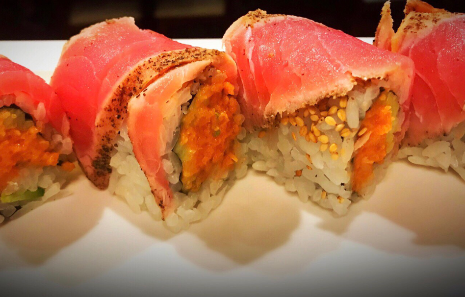 Order R37. Crazy Tuna Roll food online from Sushi Bang Bang store, Austin on bringmethat.com