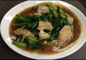 Order 62. Rah Na food online from Lisu's Thai Taste | Roseville store, Roseville on bringmethat.com