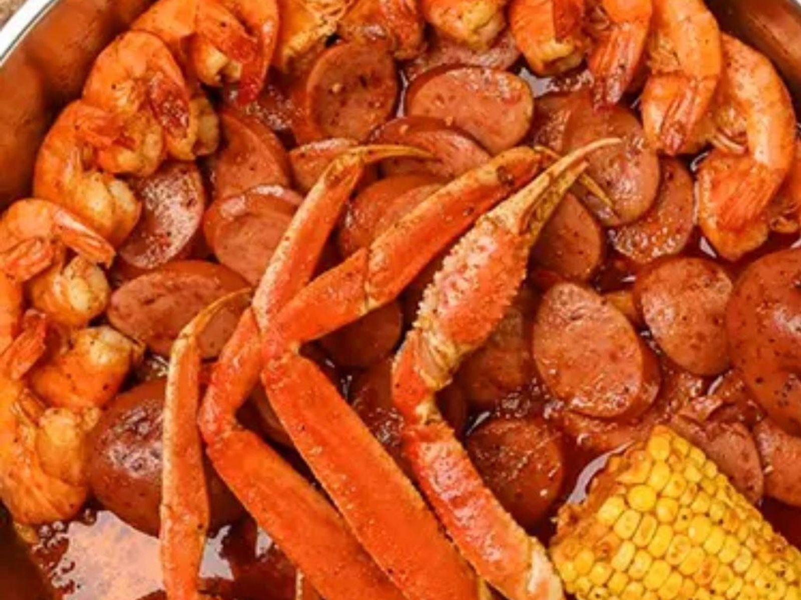 Order LOW COUNTRY BOIL(PORK & BEEF OR TURKEY SAUSAGE) food online from Super Crab Juicy Seafood store, Rochester on bringmethat.com