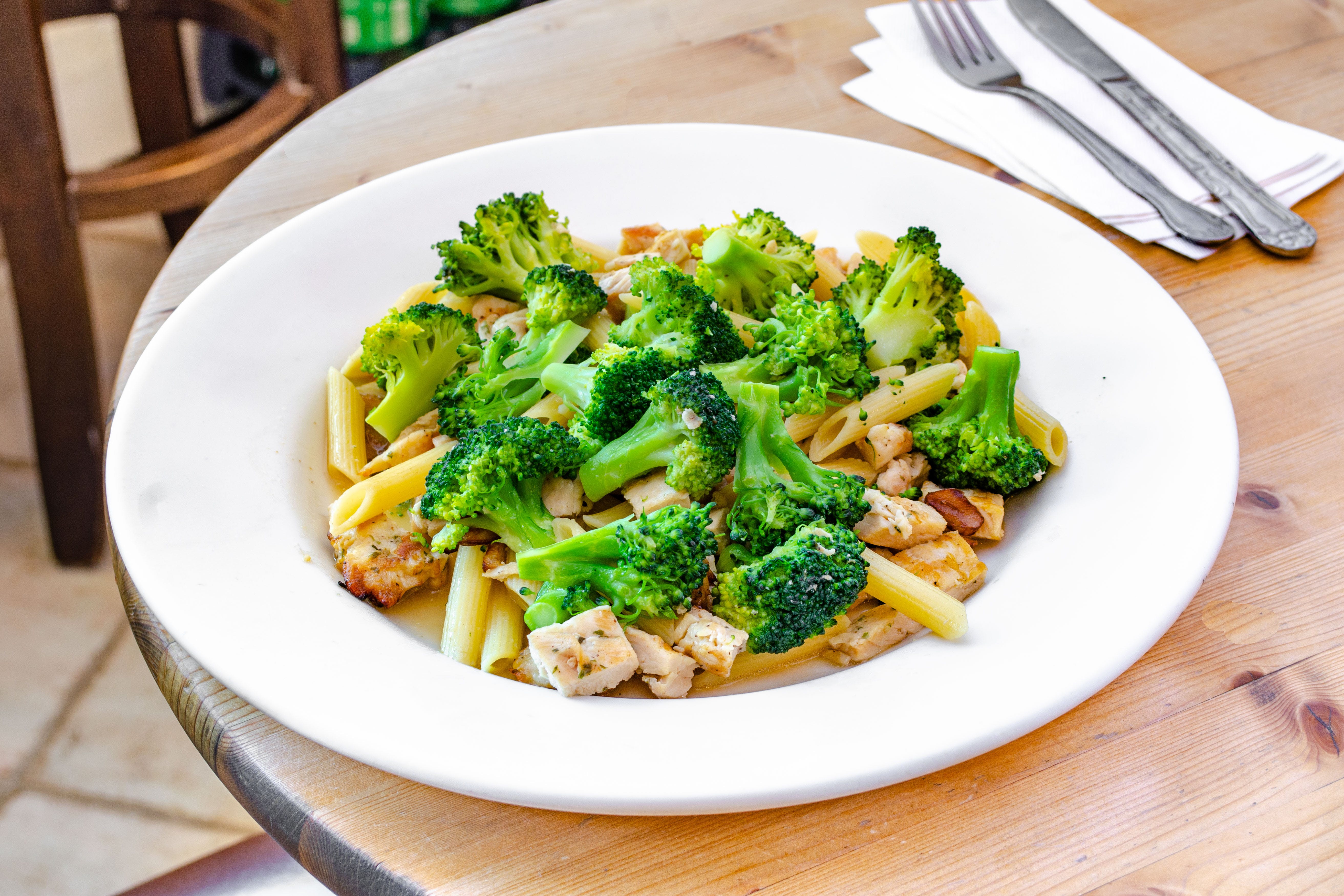 Order Garlic, Oil, Broccoli & Grilled Chicken - Pasta food online from Pizza Station store, Katonah on bringmethat.com