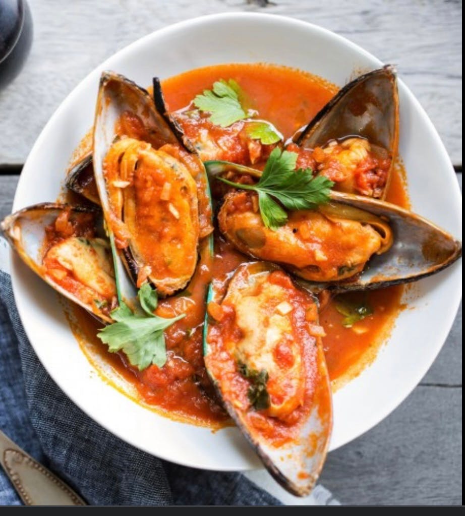 Order Mussels Marinara - Appetizer food online from Bella Sera Italian Restaurant store, Copperas Cove on bringmethat.com