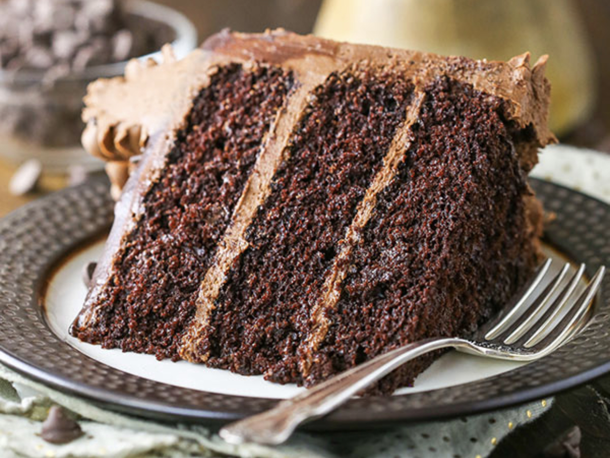 Order Chocolate Cake food online from Two Guys Pizzeria store, Houston on bringmethat.com